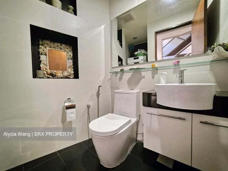 Everitt Road (D15), Terrace #532656521